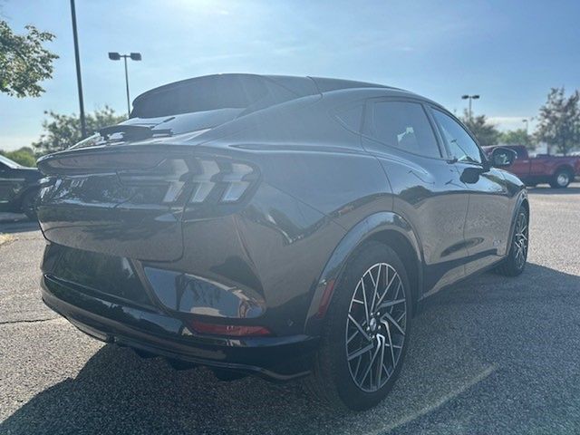 2022 Ford Mustang Mach-E GT