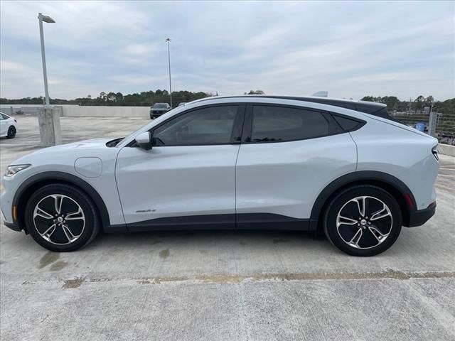 2022 Ford Mustang Mach-E Select