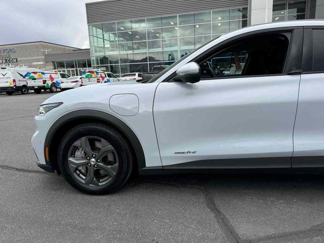 2022 Ford Mustang Mach-E Select