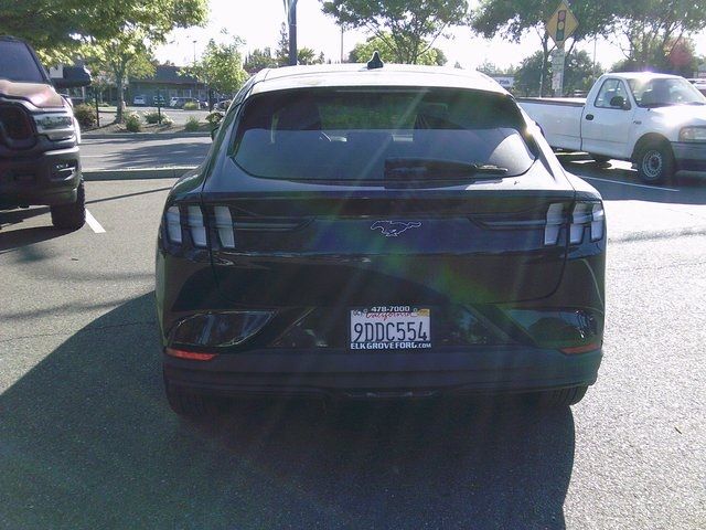 2022 Ford Mustang Mach-E Select