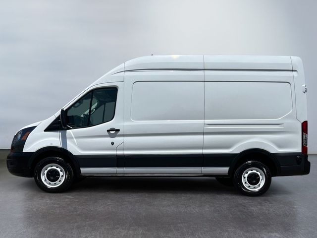 2022 Ford Transit Base