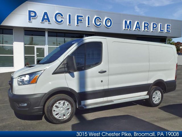 2022 Ford Transit Base