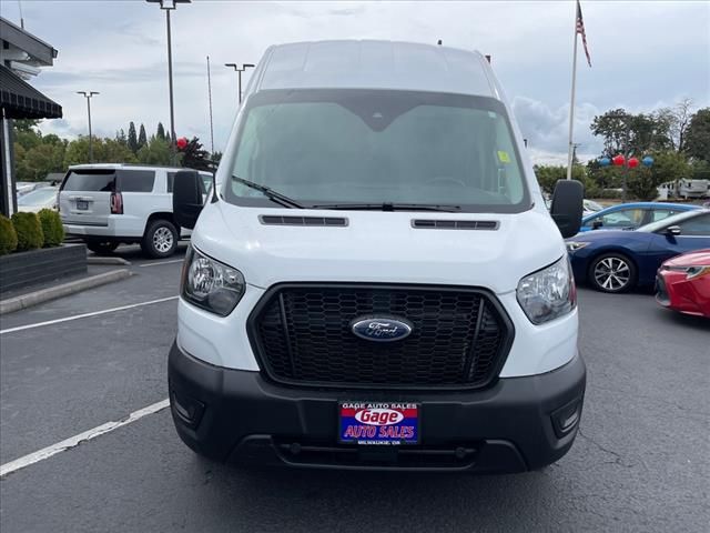 2022 Ford Transit Base