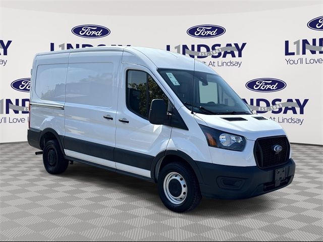 2022 Ford Transit Base