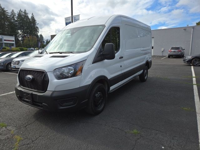 2022 Ford Transit Base