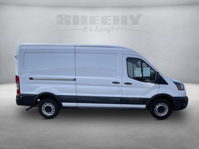 2022 Ford Transit Base