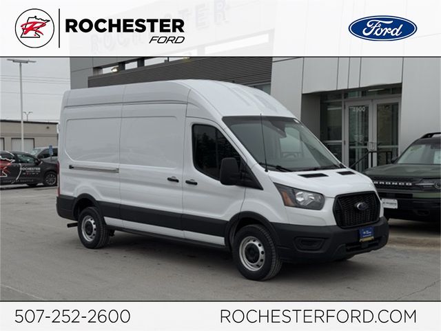 2022 Ford Transit Base