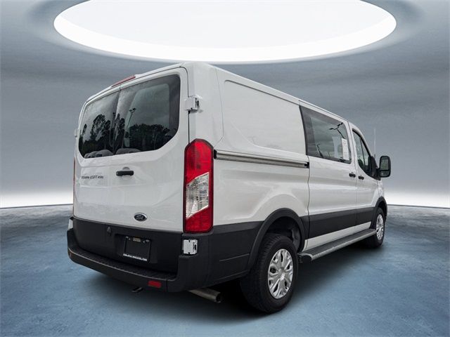 2022 Ford Transit Base