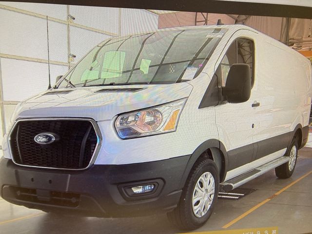 2022 Ford Transit Base