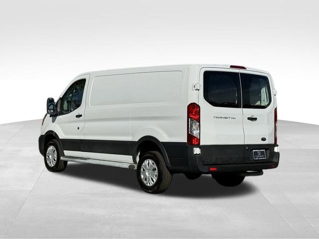 2022 Ford Transit Base