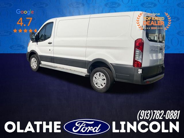 2022 Ford Transit Base