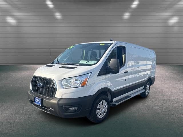 2022 Ford Transit Base