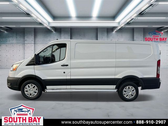 2022 Ford Transit Base