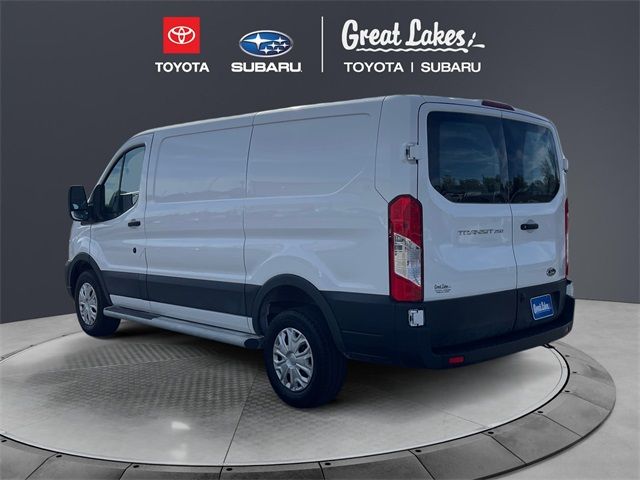 2022 Ford Transit Base