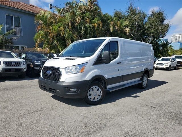 2022 Ford Transit Base