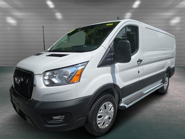 2022 Ford Transit Base