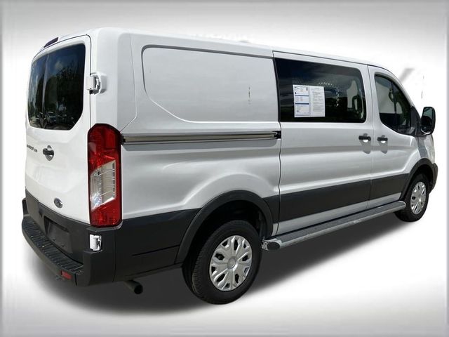 2022 Ford Transit Base