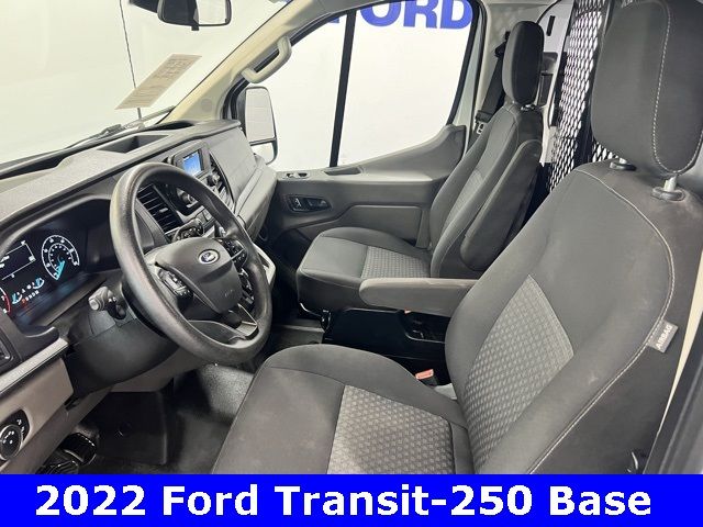 2022 Ford Transit Base