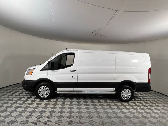 2022 Ford Transit Base