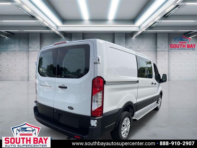 2022 Ford Transit Base