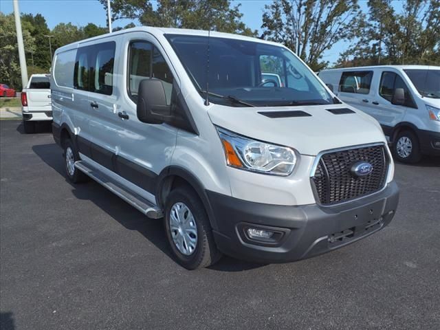 2022 Ford Transit Base