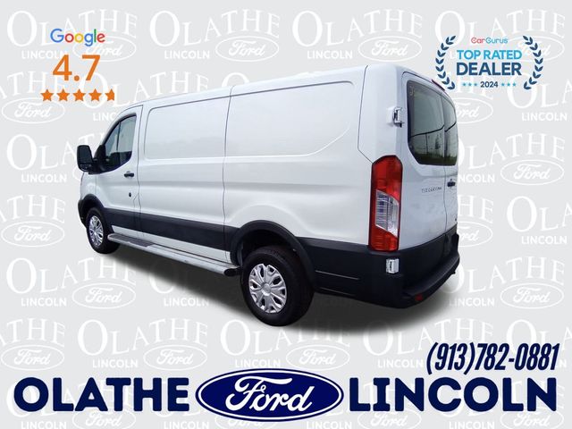 2022 Ford Transit Base