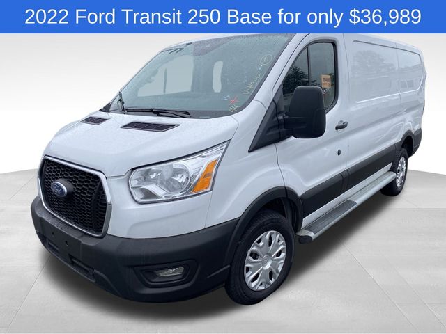 2022 Ford Transit Base