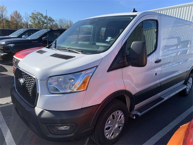 2022 Ford Transit Base