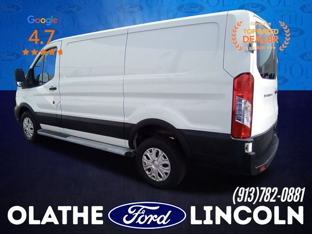 2022 Ford Transit Base