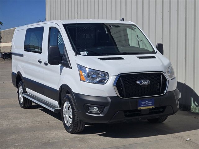 2022 Ford Transit Base