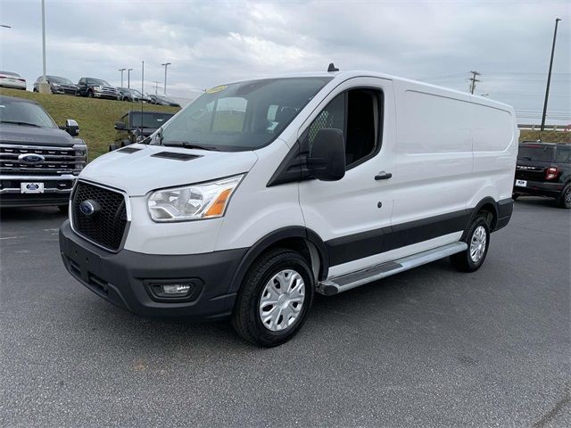 2022 Ford Transit Base