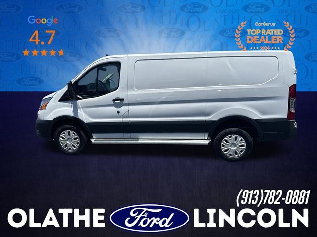 2022 Ford Transit Base