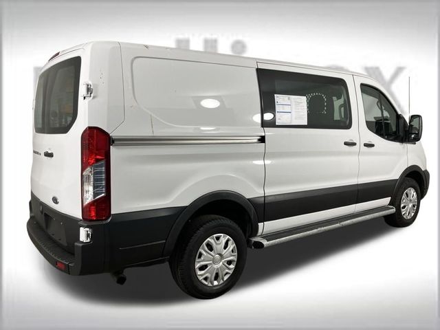 2022 Ford Transit Base