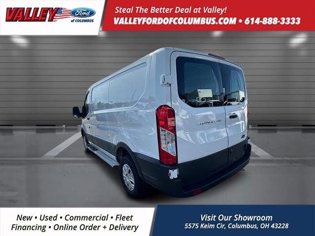 2022 Ford Transit Base