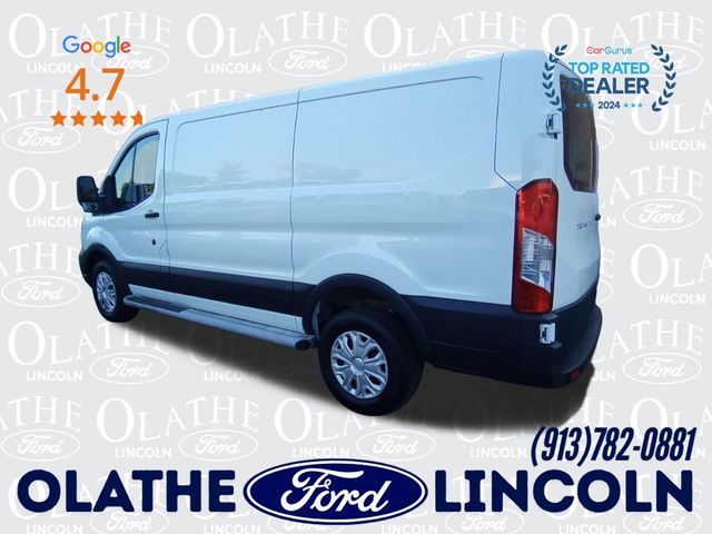 2022 Ford Transit Base