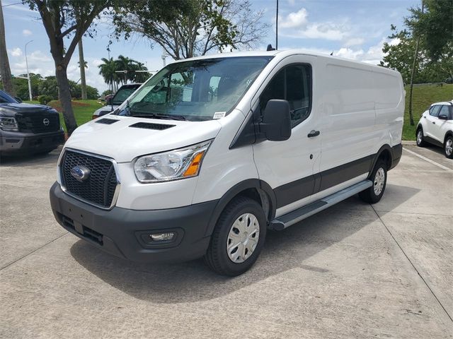 2022 Ford Transit Base