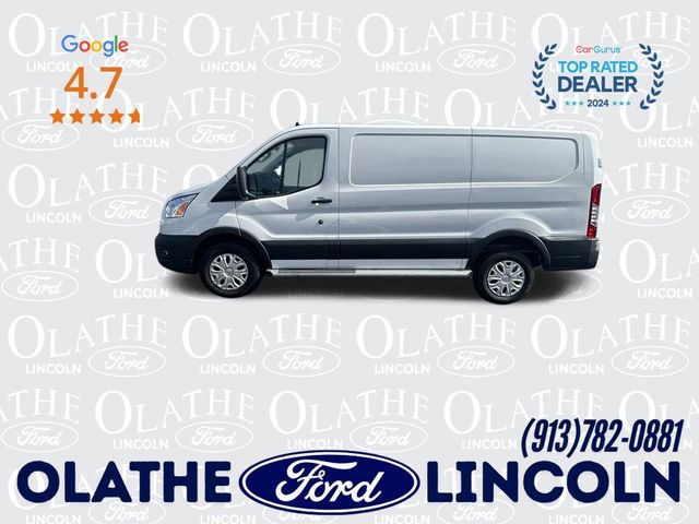 2022 Ford Transit Base