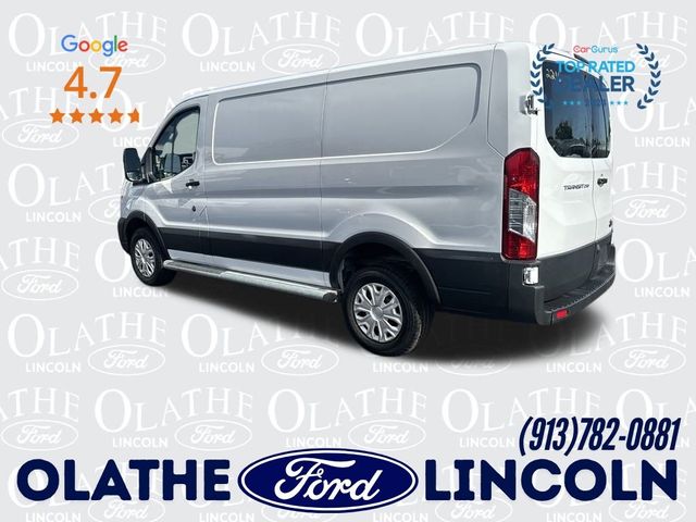 2022 Ford Transit Base