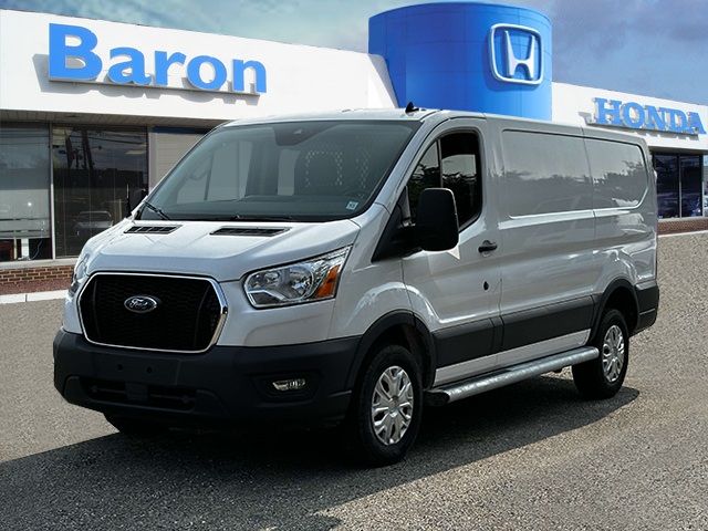 2022 Ford Transit Base