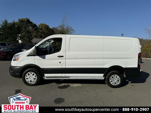 2022 Ford Transit Base