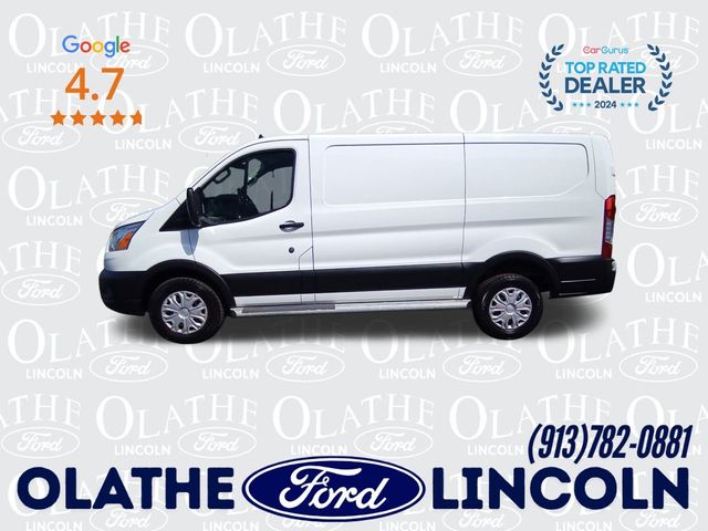 2022 Ford Transit Base