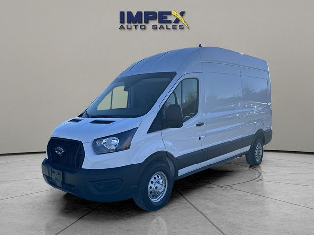 2022 Ford Transit Base