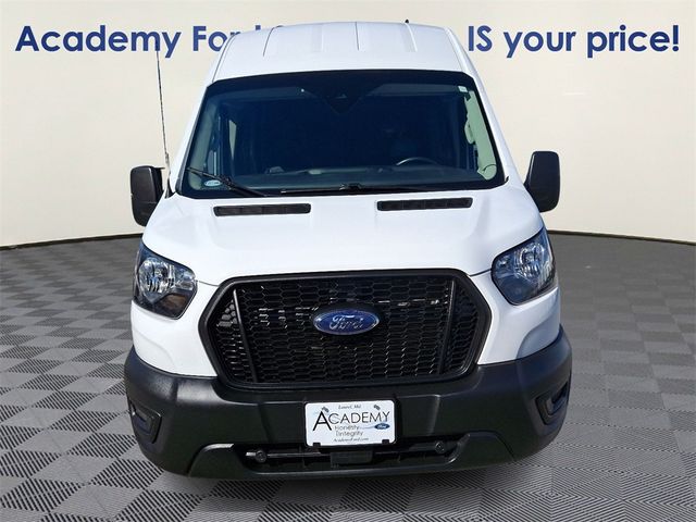 2022 Ford Transit Base