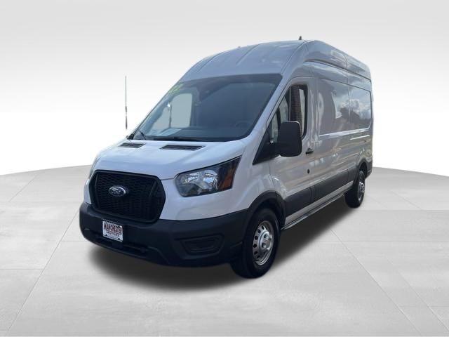 2022 Ford Transit Base