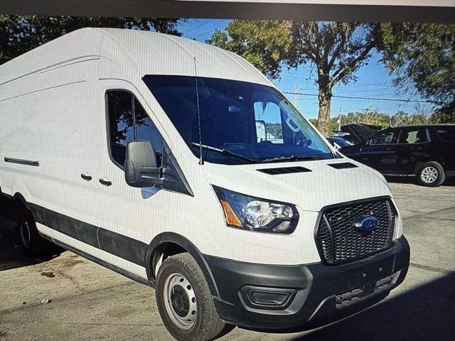 2022 Ford Transit Base