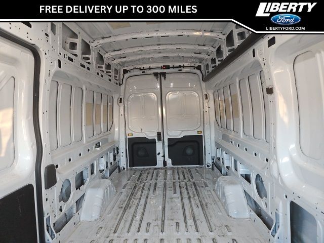 2022 Ford Transit Base