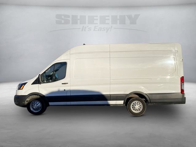 2022 Ford Transit Base