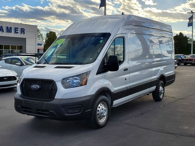 2022 Ford Transit Base