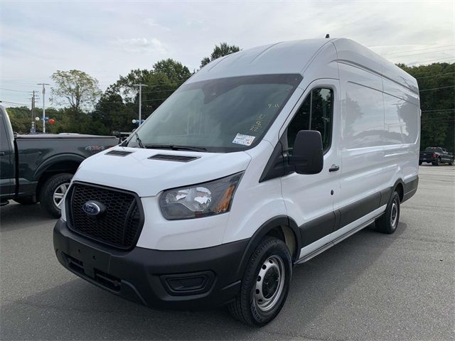 2022 Ford Transit Base