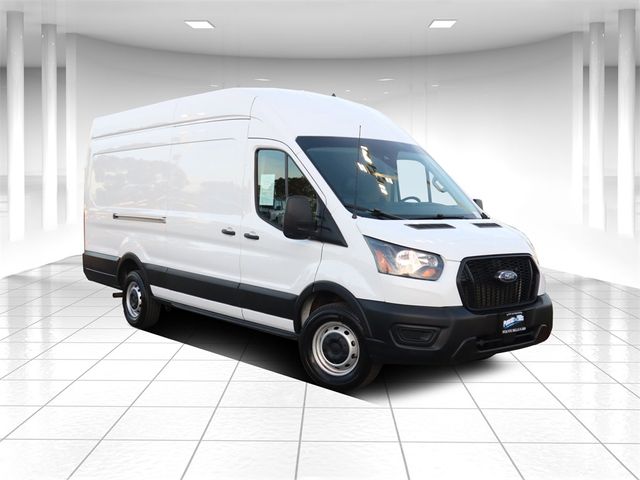 2022 Ford Transit Base